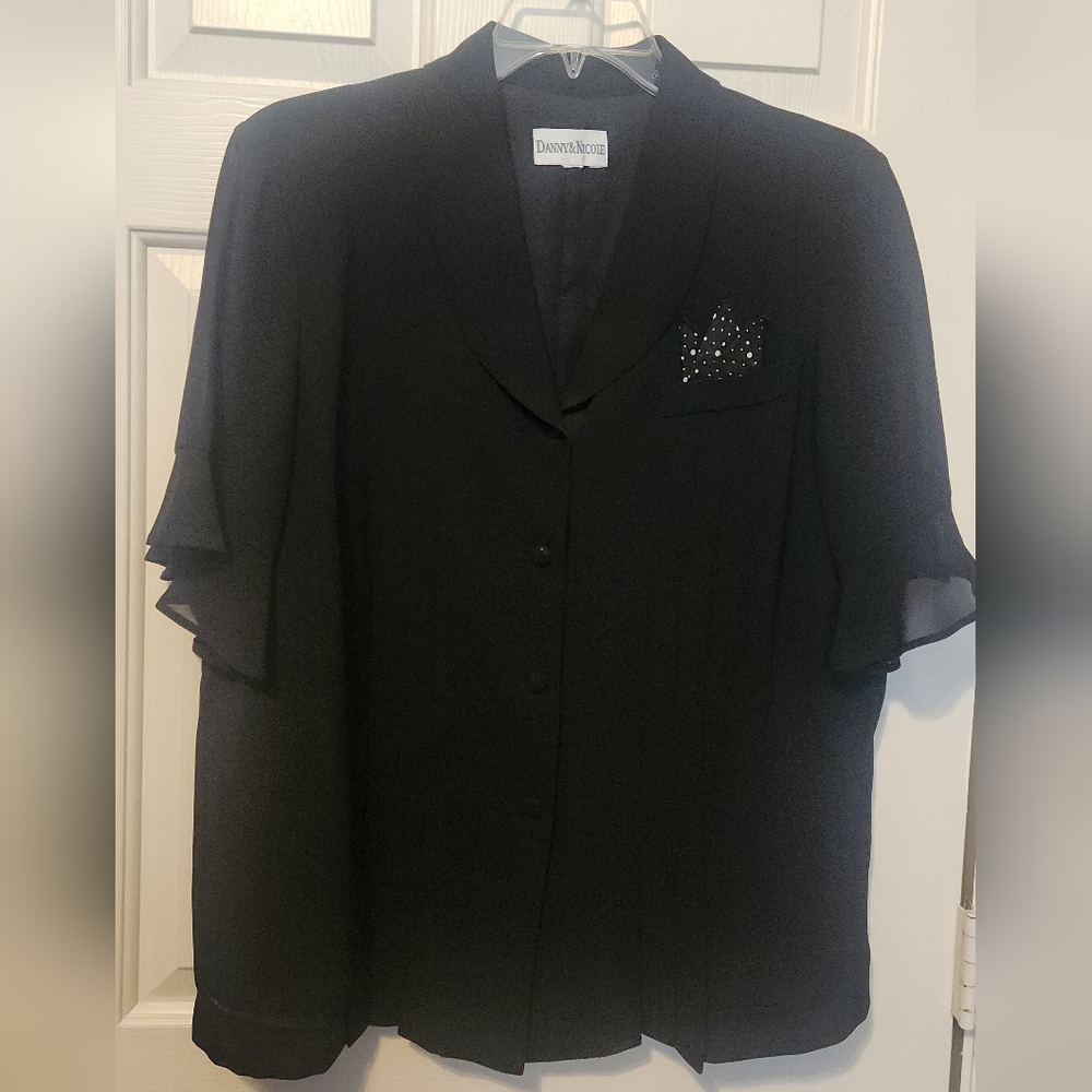 Black 2 Piece Button-Up Blouse with Ruffle Sleeves 16W Career